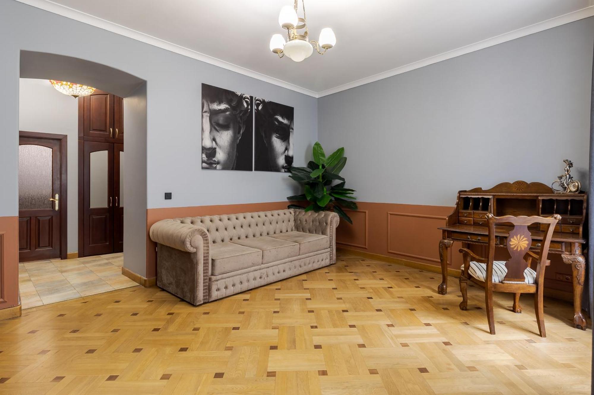 Apartament Tut Staroevreyska With Terrace Lwów Zewnętrze zdjęcie