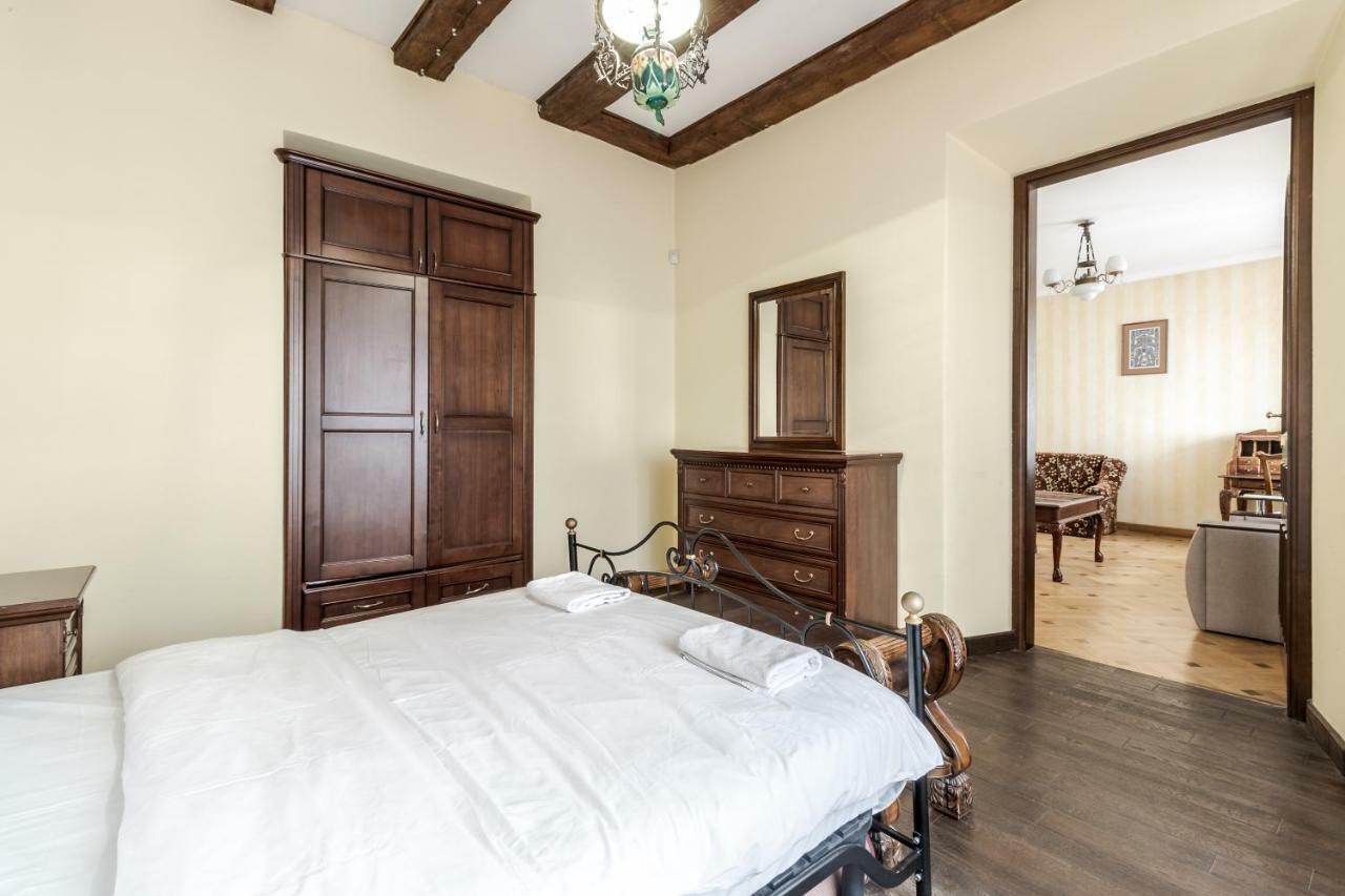Apartament Tut Staroevreyska With Terrace Lwów Zewnętrze zdjęcie
