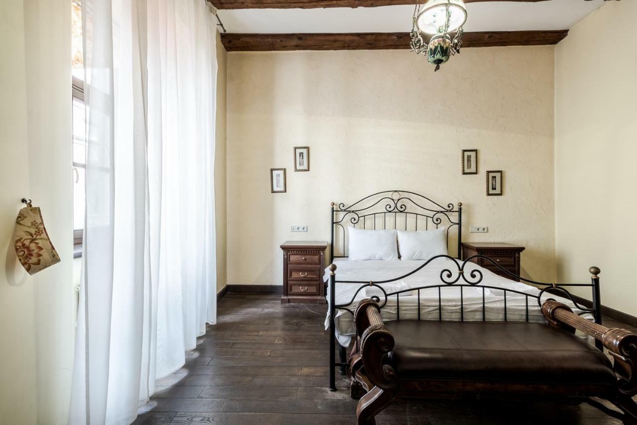 Apartament Tut Staroevreyska With Terrace Lwów Zewnętrze zdjęcie