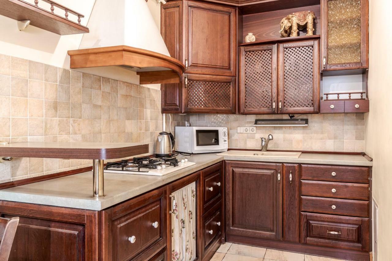Apartament Tut Staroevreyska With Terrace Lwów Zewnętrze zdjęcie
